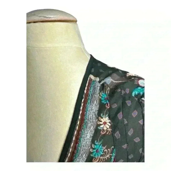 Tolani Collection Floral Boho Kimono Medium - Picture 10 of 10